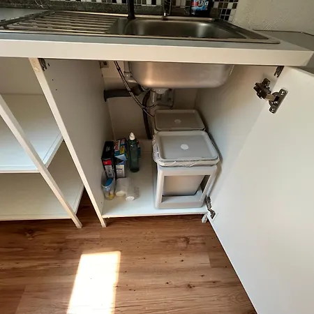 Obernahmer Apartament *